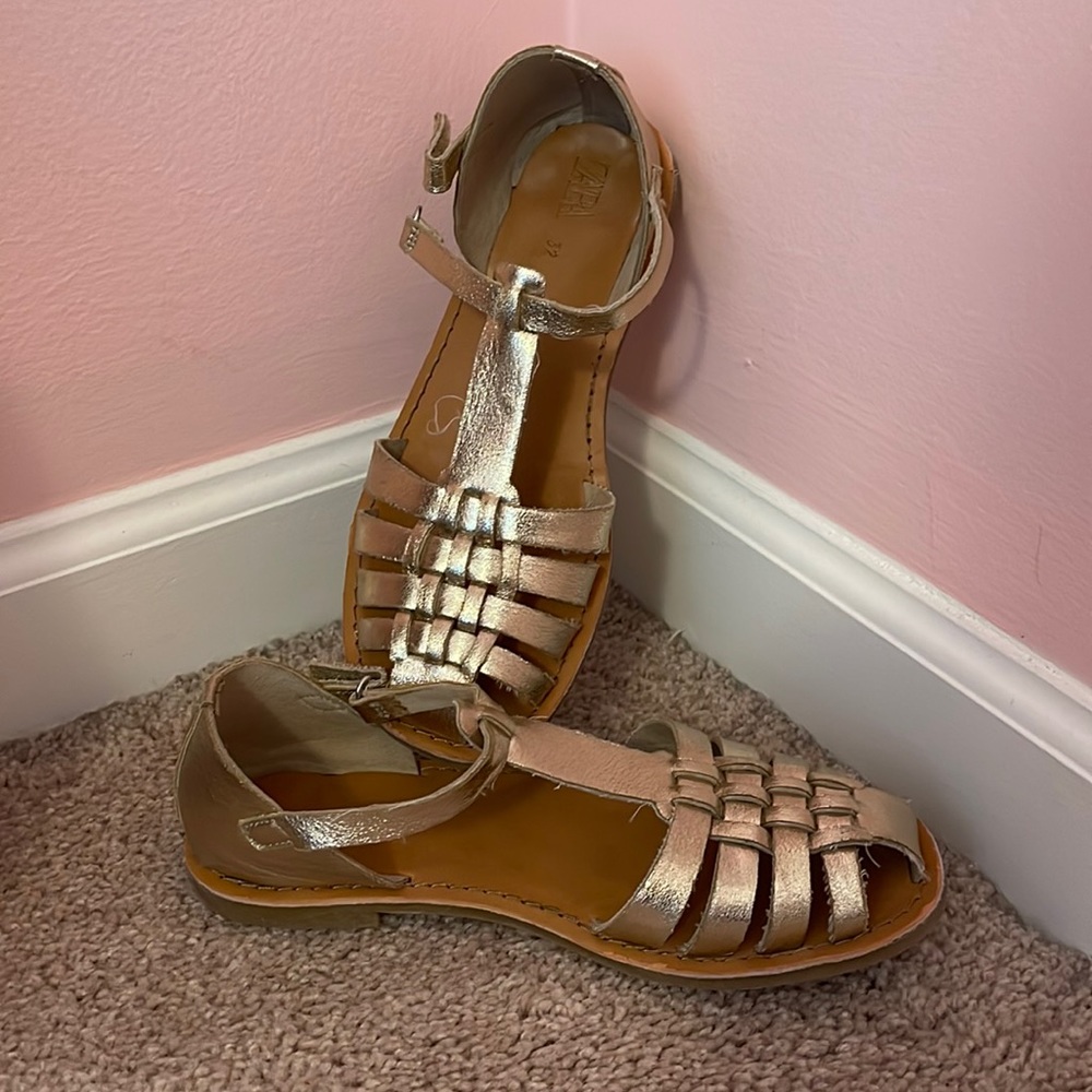 ZARA size 32 Gold Velcro sandals. Worn twice.